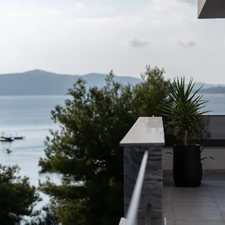 Fortis Bed & Breakfast 4*