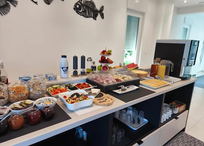 Fortis Bed and Breakfast Τρογκίρ