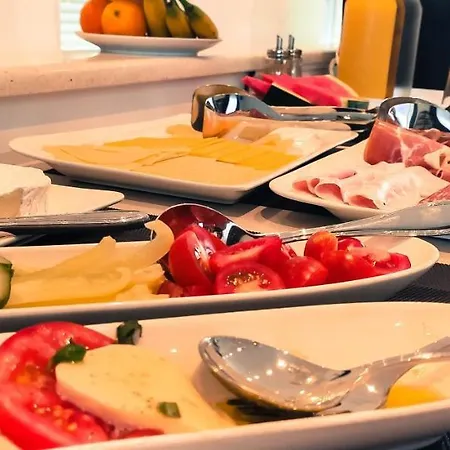 Alojamento de Acomodação e Pequeno-almoço Fortis