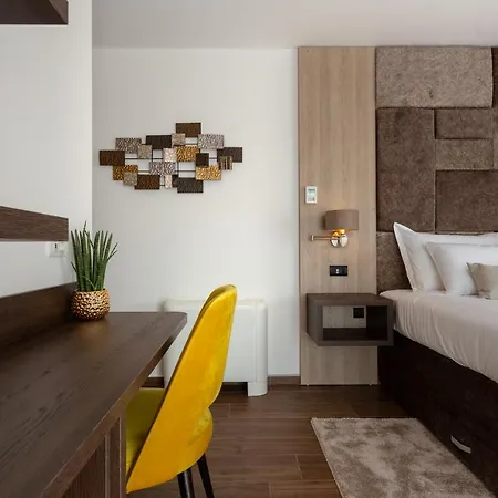 Bed & Breakfast Fortis 4*