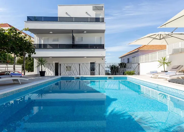 Fortis Bed & Breakfast 4*